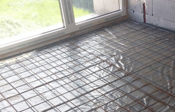 Heating cable installation